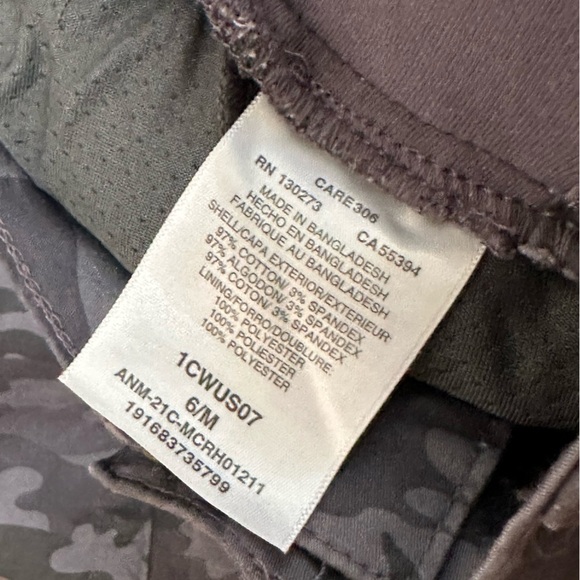 Lee Women’s Regular Fit Camouflage Skort - Mid Rise - Size 6 - Picture 8 of 8